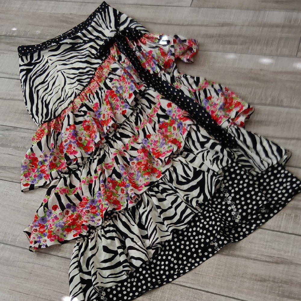 BLUMARINE..Y2K..SILK Skirt..SIZE 44